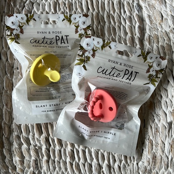 Ryan & Rose Other - NEW Ryan & Rose Slant Cutie Pat 2-Pack Lemonade/Coral